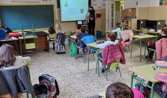 Escolares de A Peroxa, O Carballiño y Ourense ciudad aprenden sobre reciclaje de la mano de Sogama