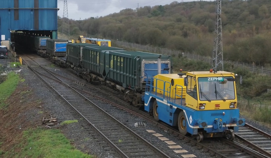 Contenedores tren Sogama