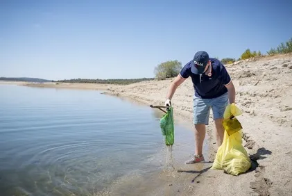 LIBERA recoge datos sobre el abandono de residuos en más de 330 puntos fluviales del país