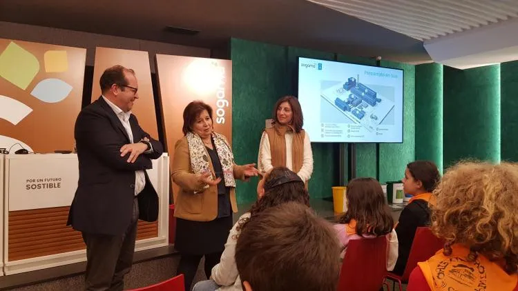 Javier Domínguez enxalza o traballo e compromiso ambiental do colexio Pintor Laxeiro de Vigo