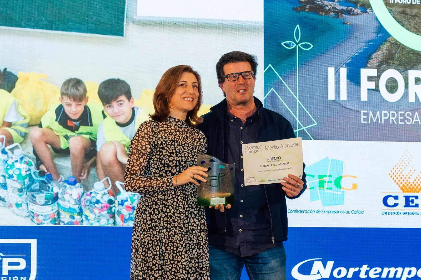 Entrega premio aos Ecovixiantes de Ourense